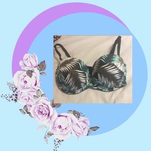SOLD ON♏️VS Pink 34D Convertible Palm Bra